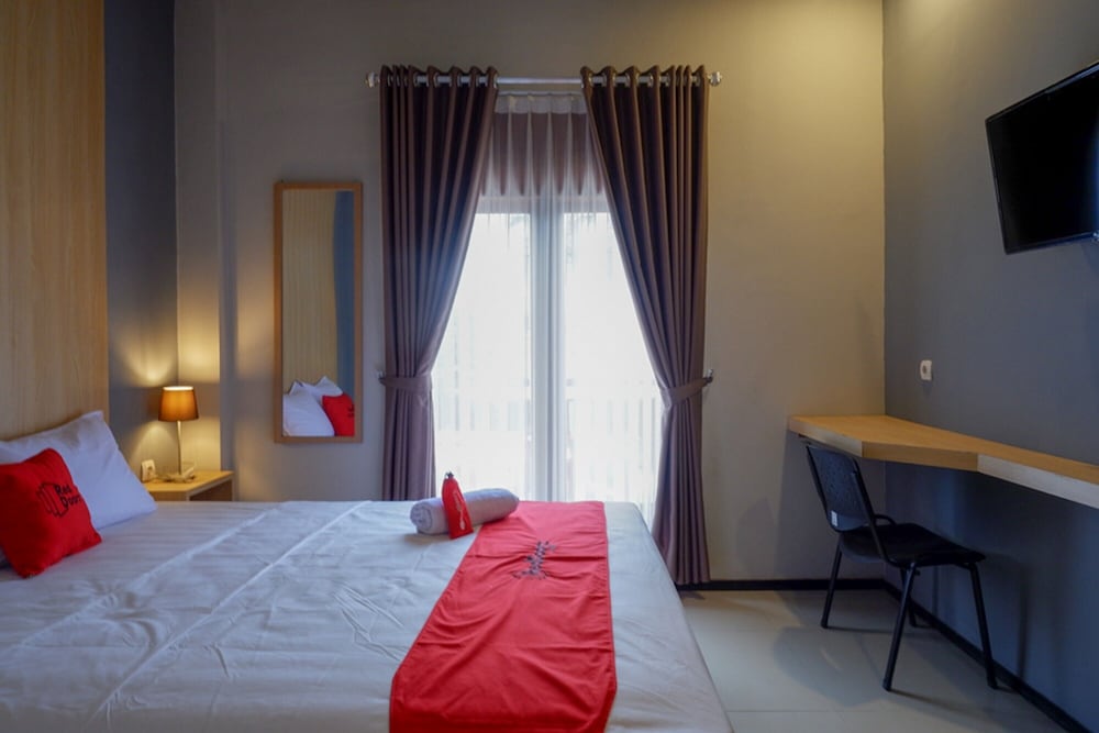 Фото RedDoorz Syariah @ Jalan Sultan Agung Tegal