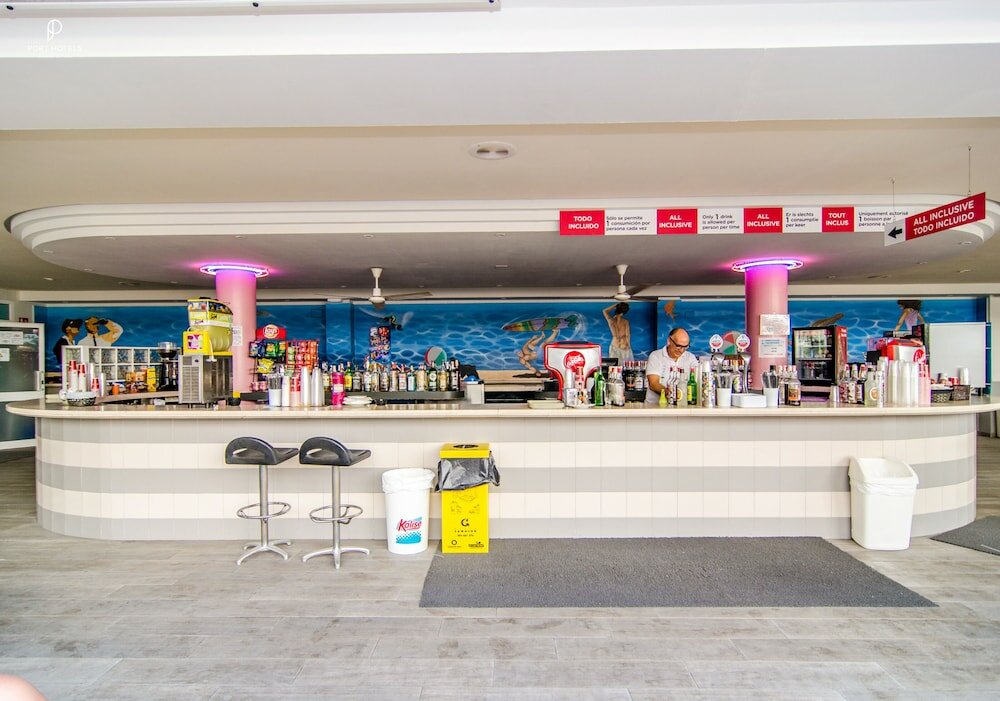 Фото Port Fiesta Park Hotel