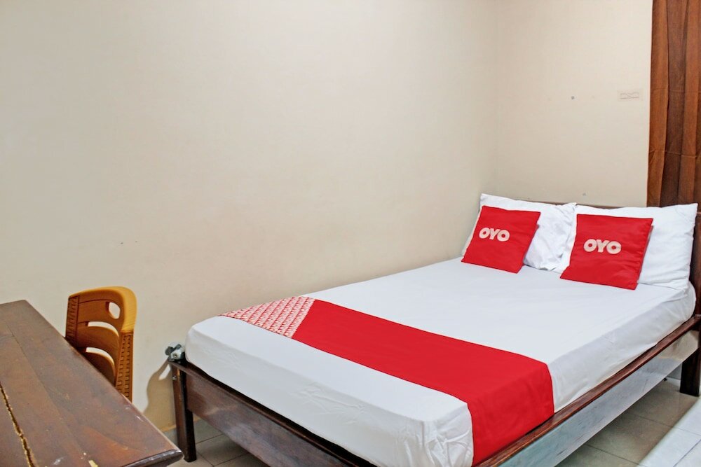 Фото Oyo 92961 Amor Kost