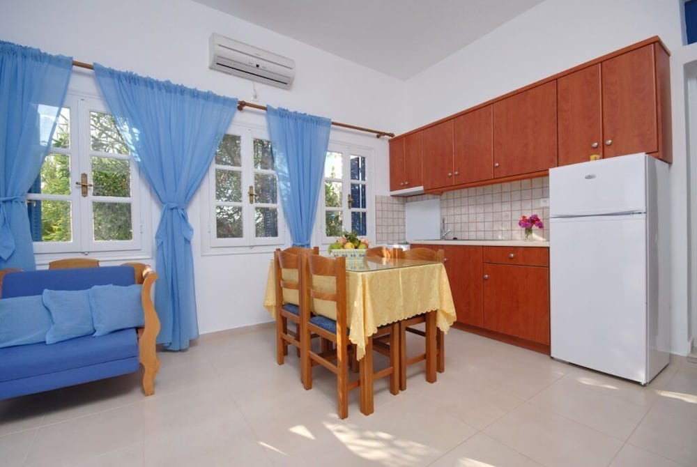 Фото Crystal Naxos 2 Apartments at Mikri Vigla