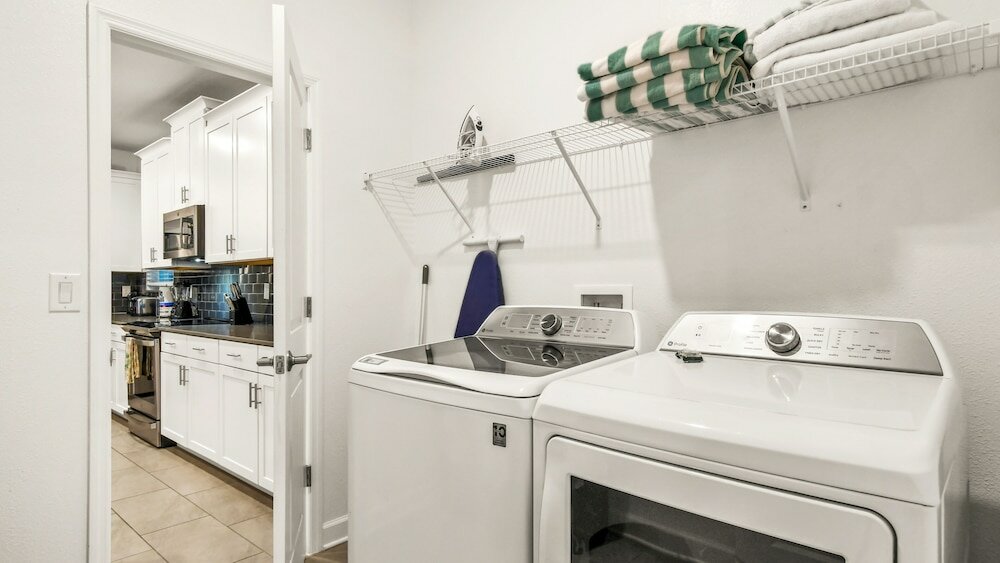 Фото Storey Lake 5br Cozy Home 4164