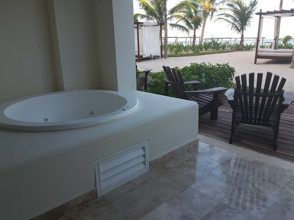 Фото Akumal Bay Beach & Wellness Resort - All Inclusive