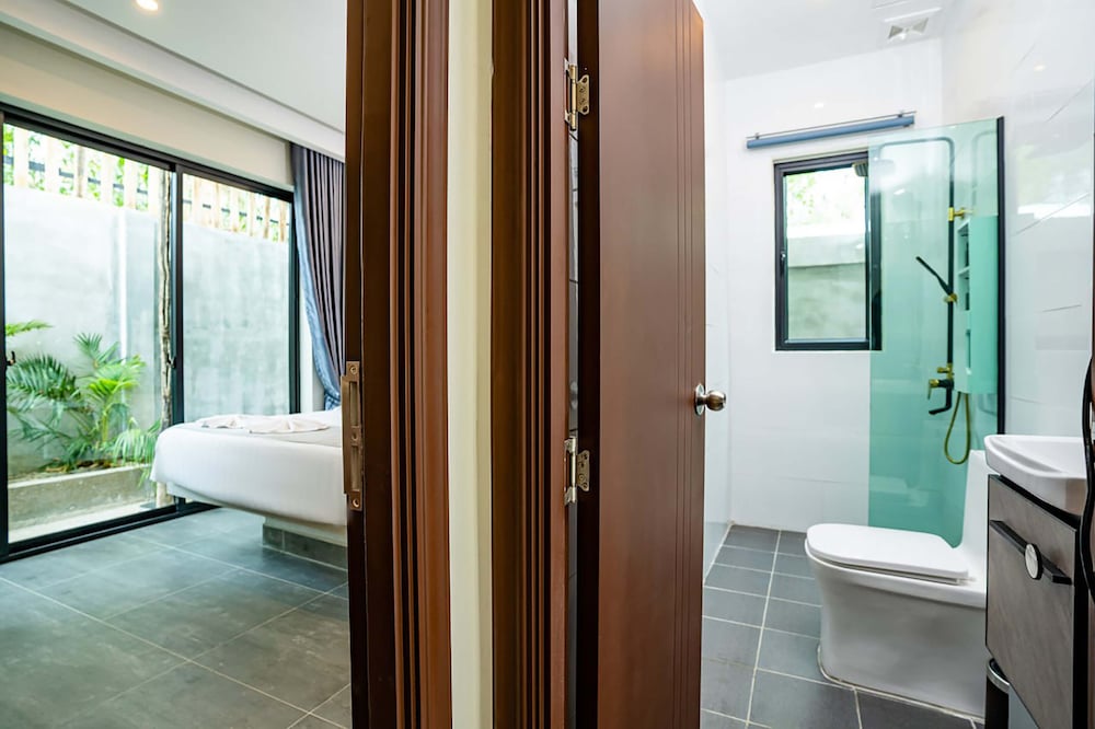 Фото Rainforest Hotel by Nsun