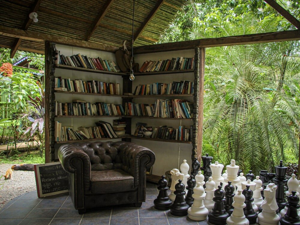 Фото Secluded Beach Hotel