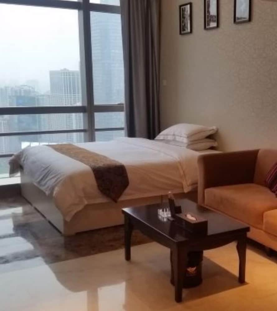 Фото Grandview Golden Palace Weifudun Apartment