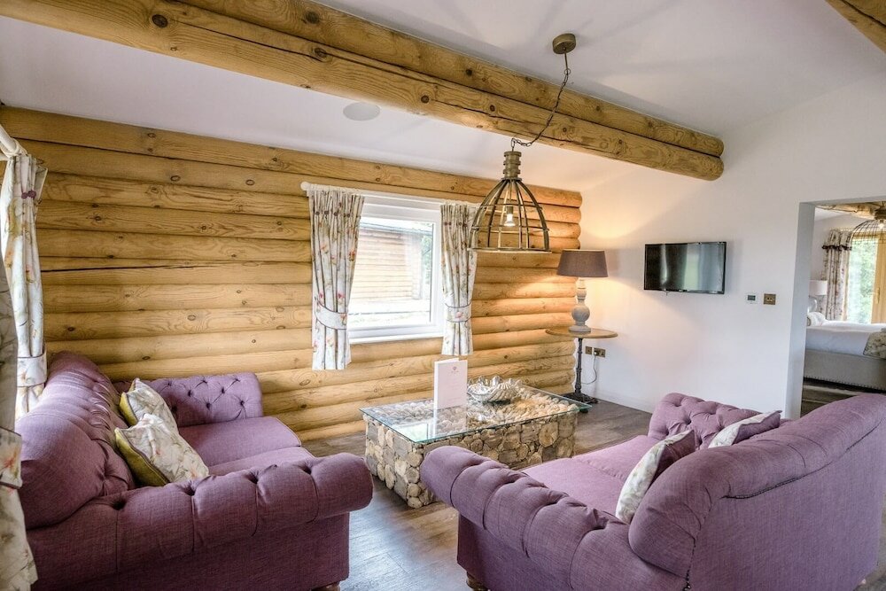 Фото Magnolia, Kingfishers