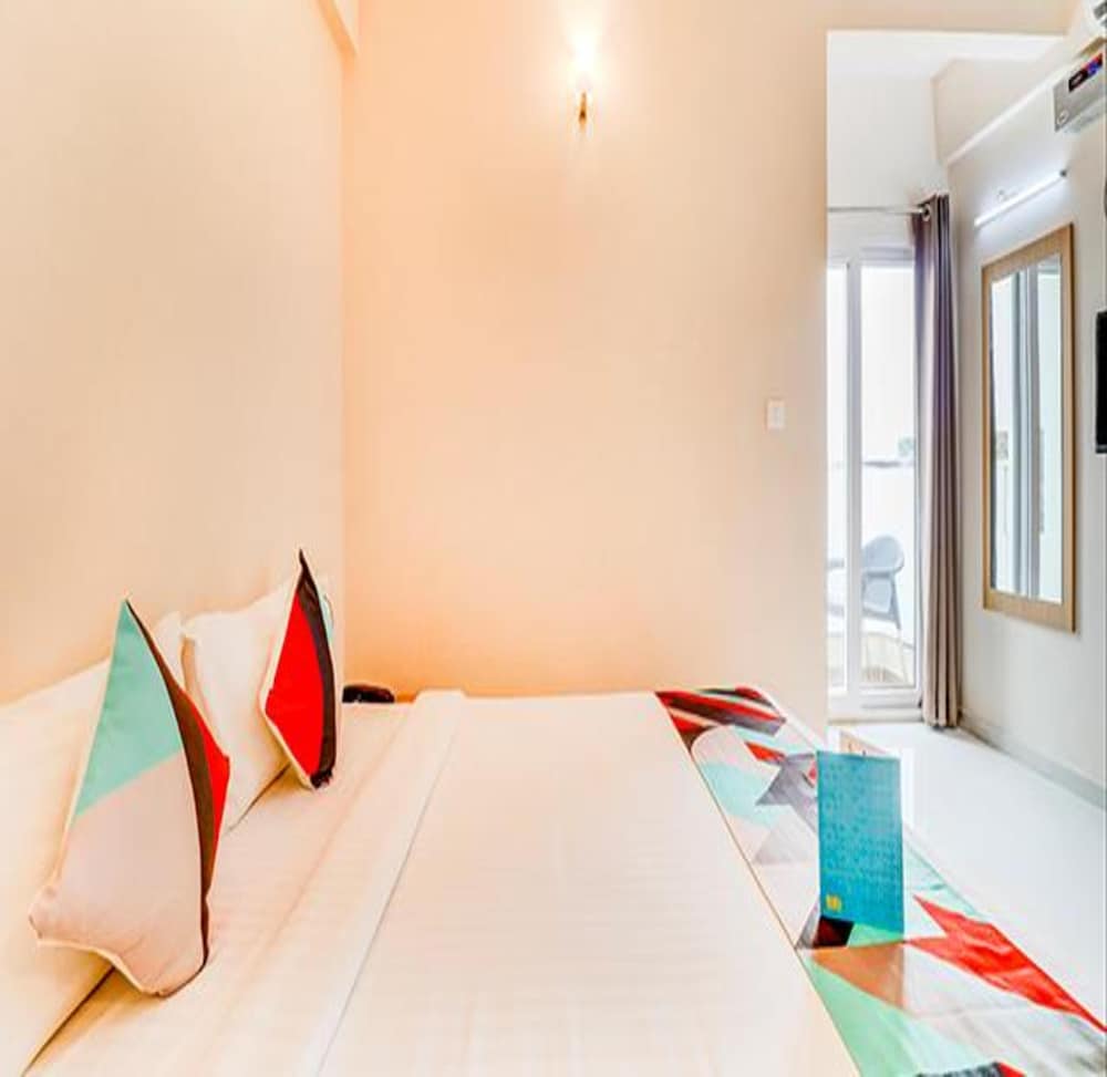 Фото Fabhotel Bsr Inn