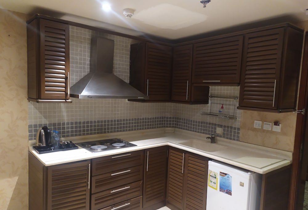 Фото Sanam Hotel Suites