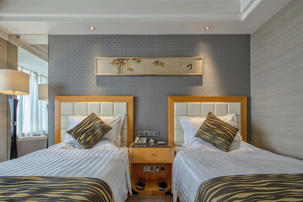 Фото Yungang Jianguo Hotel