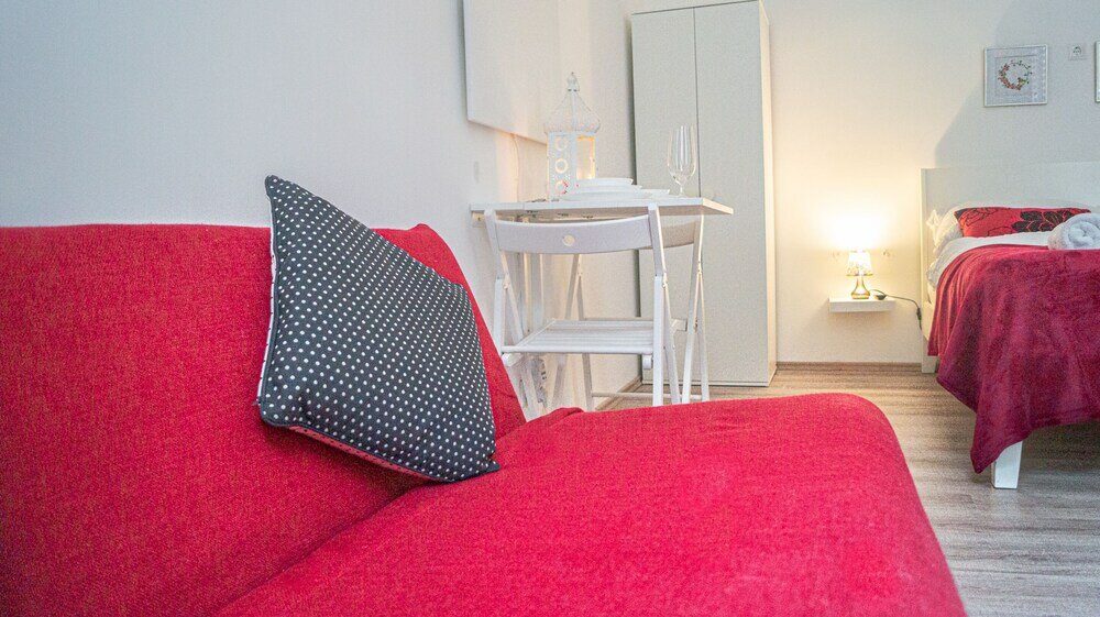 Фото Modern Apartment Wiener Stadthalle 2