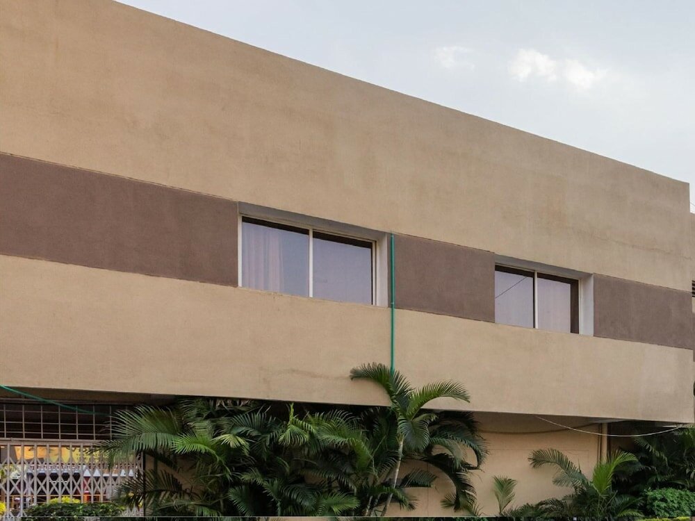 Фото Oyo 18836 Orchid Suites