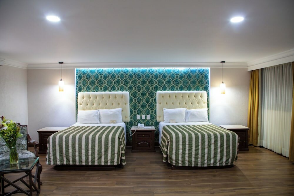 Фото Hotel Casino Plaza