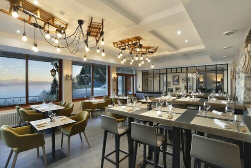 Гостиница Chalet Hôtel La Mainaz Restaurant & Resort