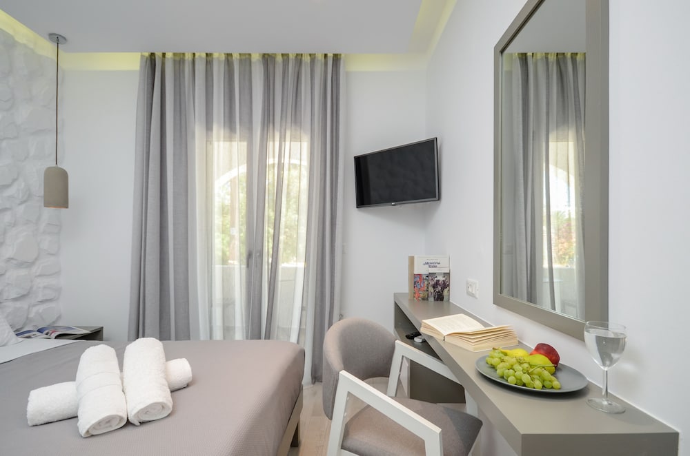 Фото Elegant Apartments