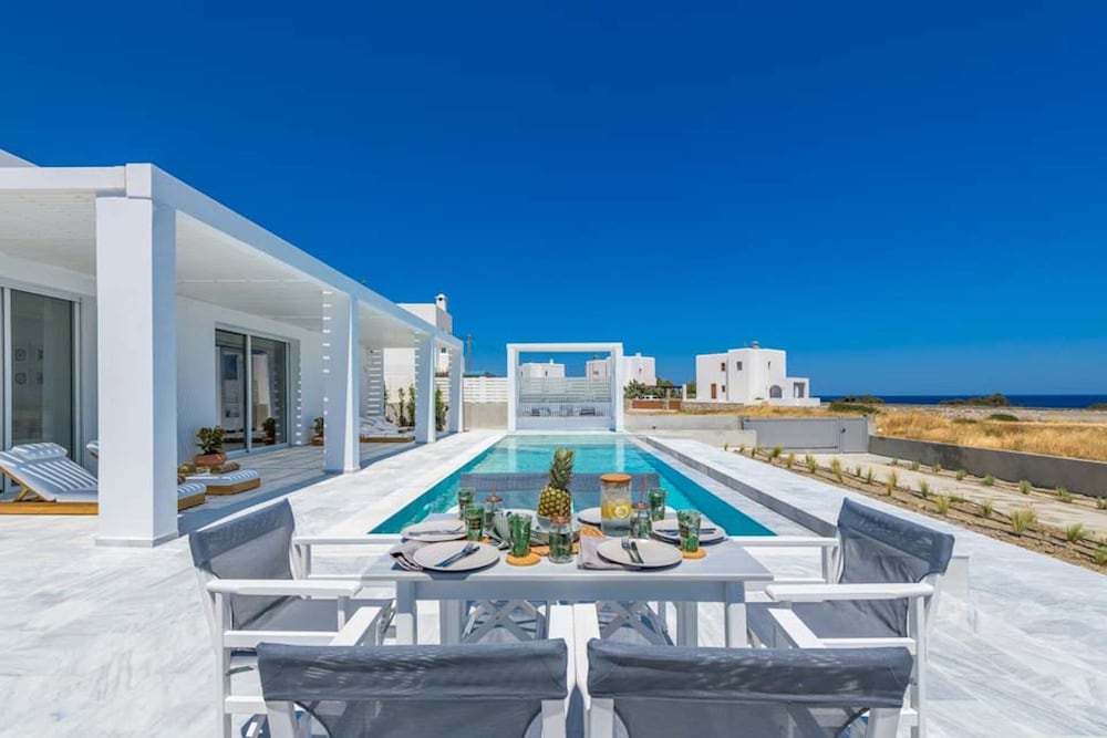 Фото Seashore Villa