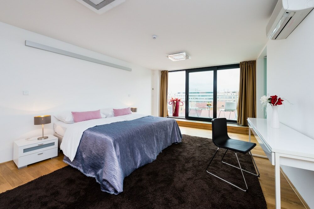 Фото Empirent Karlín Residence