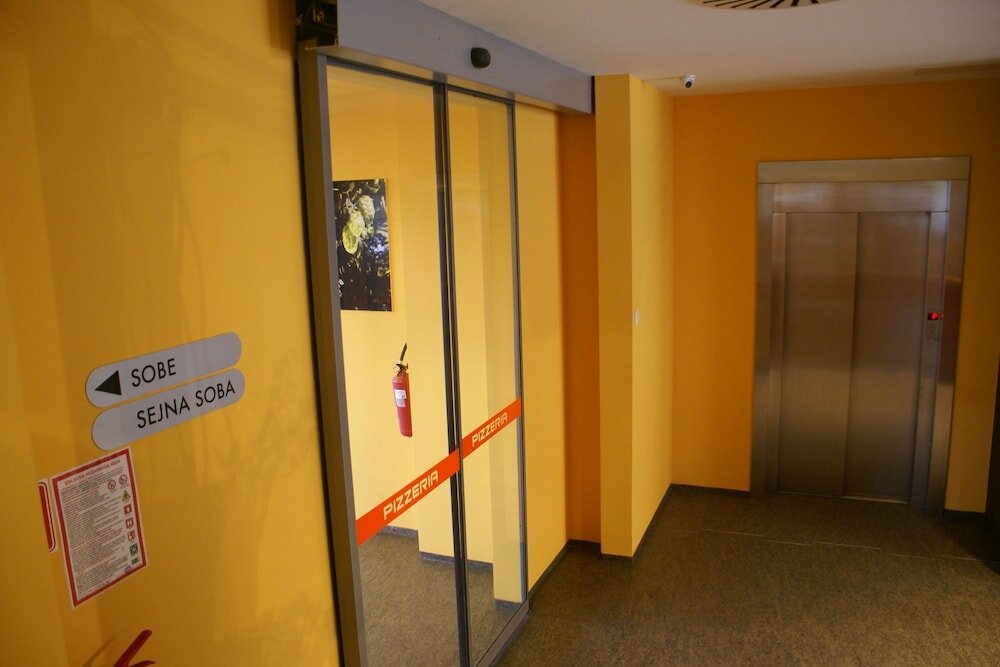 Фото Hotel Prunk