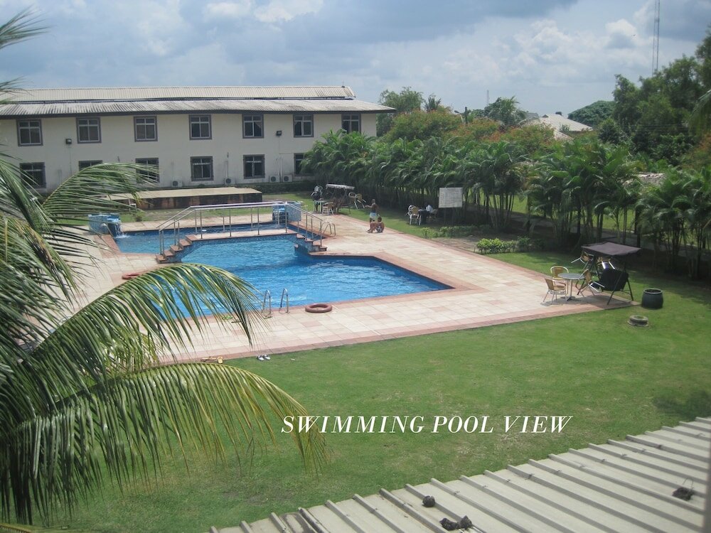 Фото Axari Hotel & Suites