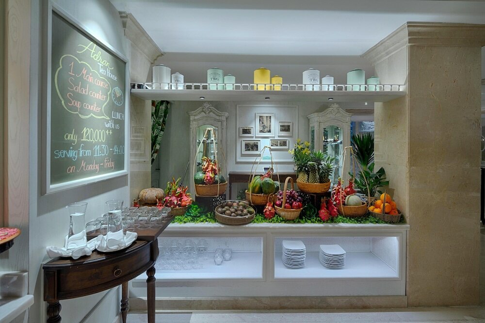 Фото Au Lac Charner Hotel