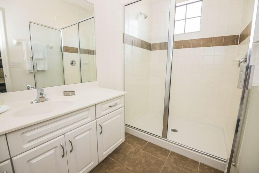 Фото Elegant Providence Resort Pool Home