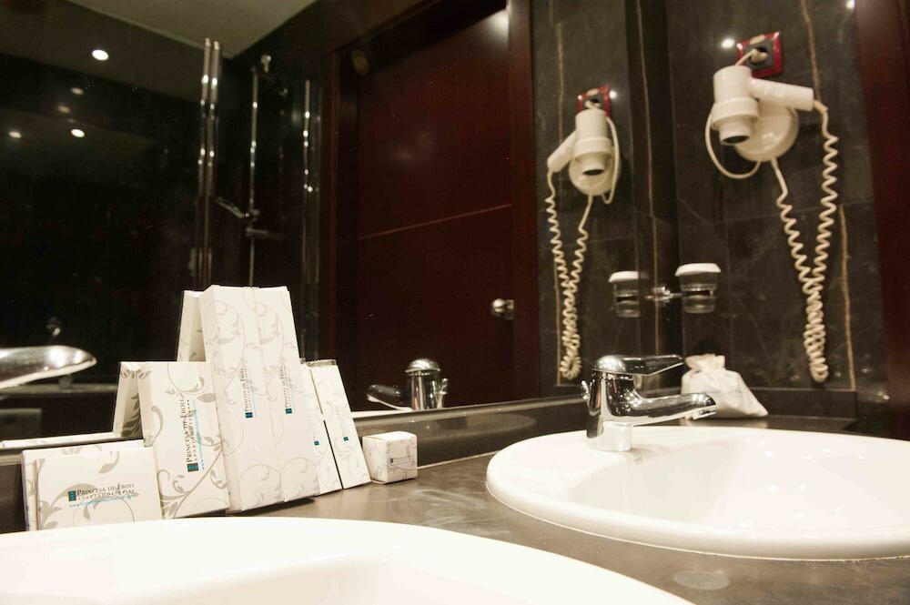 Фото Hotel Sercotel Princesa de Eboli