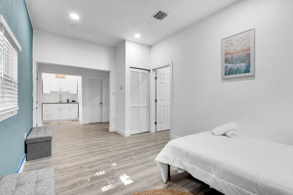 Фото Modern & Cozy 5bd House in Buenavista