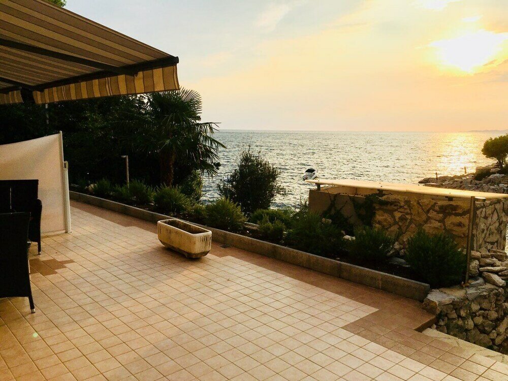 Фото Oasis Premium Primosten