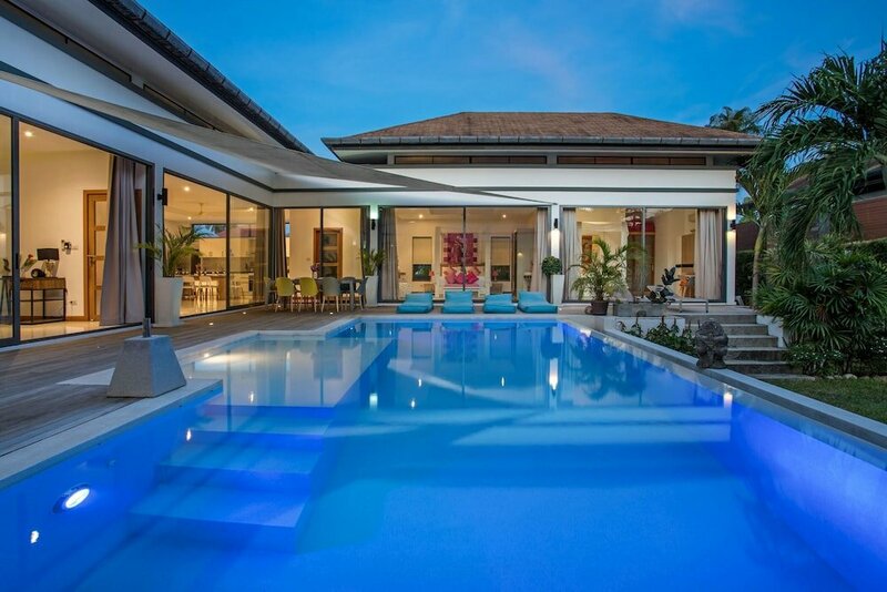 Гостиница Luxury Villa Salt Pool Rawai & Naiharn
