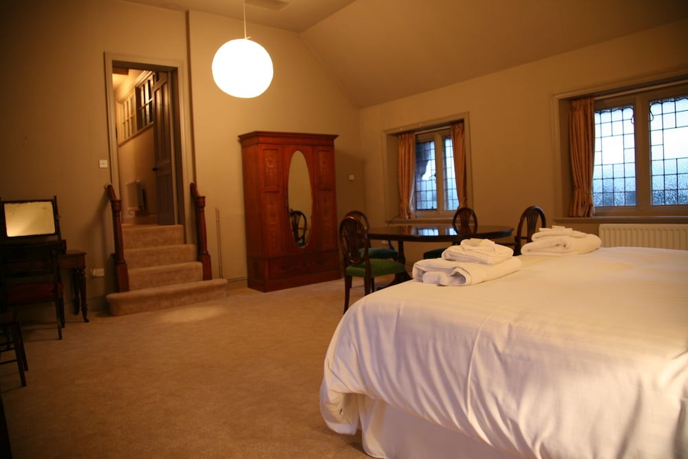 Фото Thornton Manor Estates