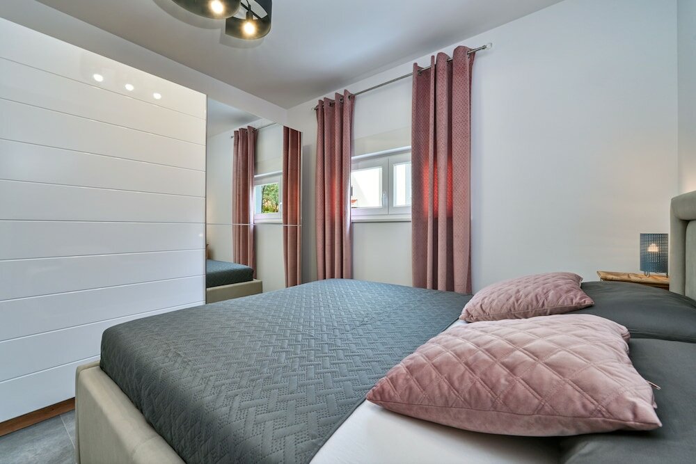 Фото Imperial Apartment with Private Pool