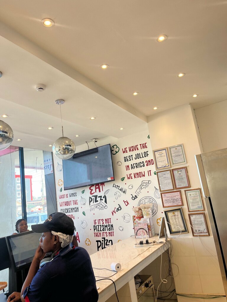 Restaurant Pizzaman, Accra, photo