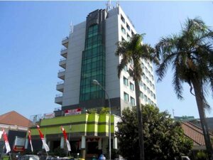 Гостиница RedDoorz @ Pengayoman Panakkukang 2