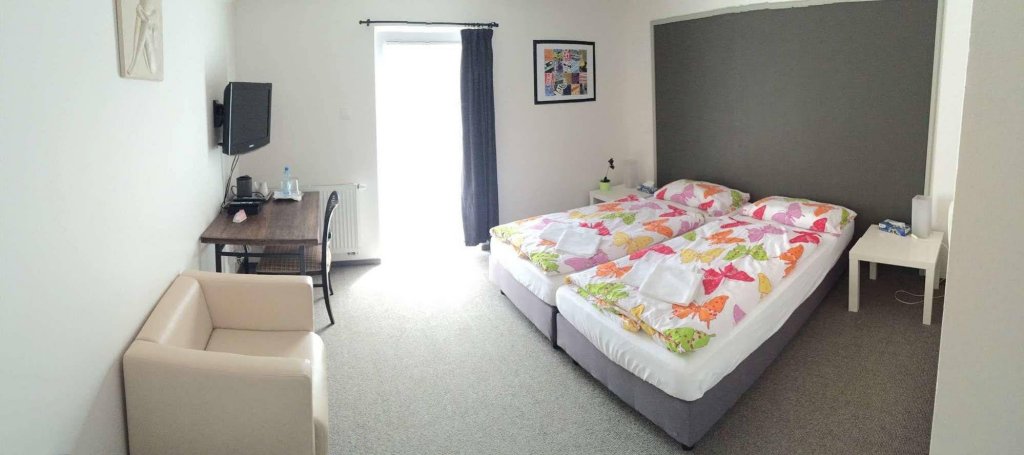 Фото отеля 3