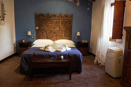 Гостиница B&b Le Undici Lune в Сан-Джиминьяно