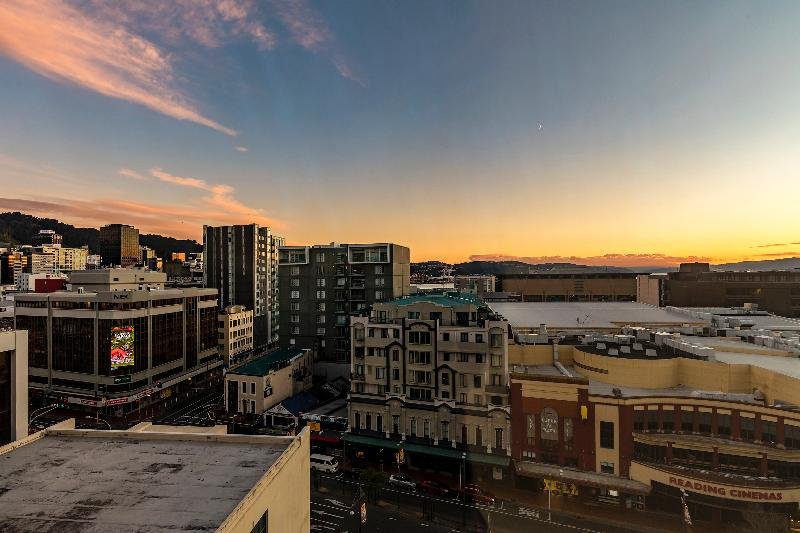 Фото Oaks Wellington Hotel