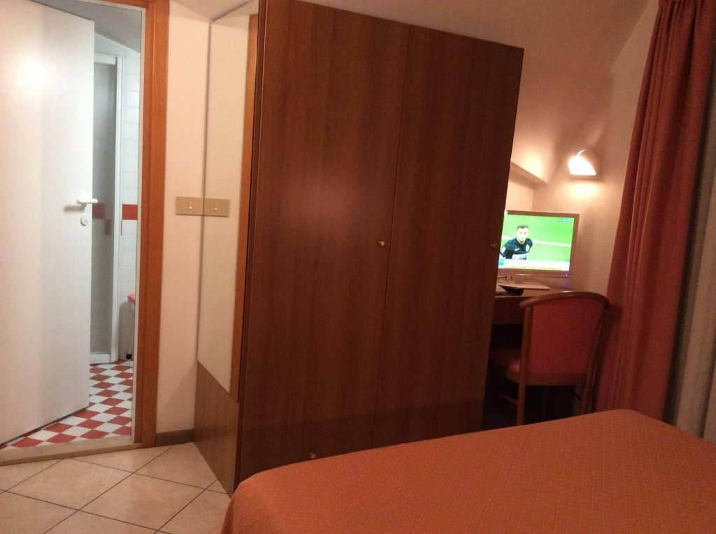 Фото Hotel Touring