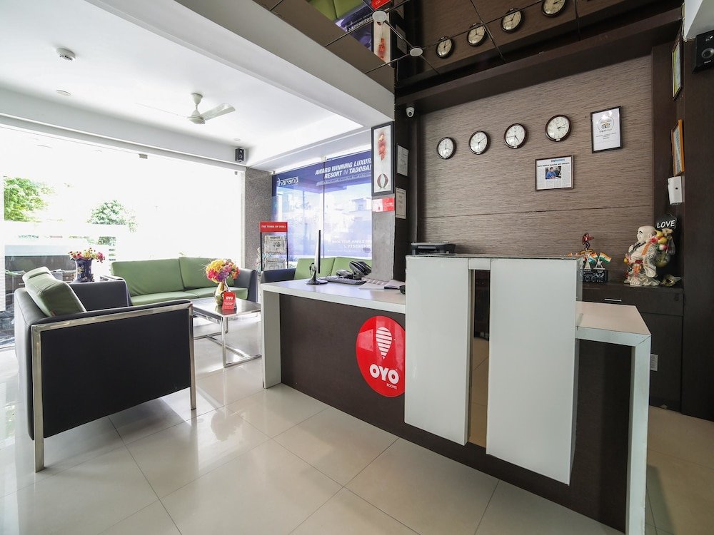 Фото Oyo 1019 Hotel Flora Inn
