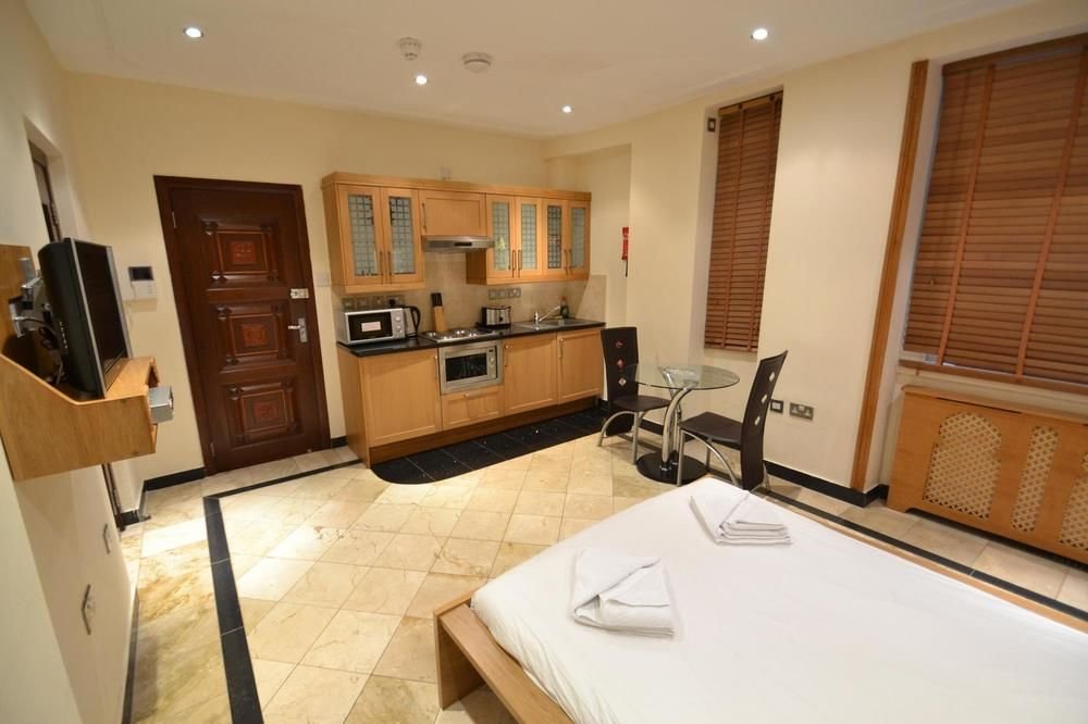 Фото Hyde Park Suites