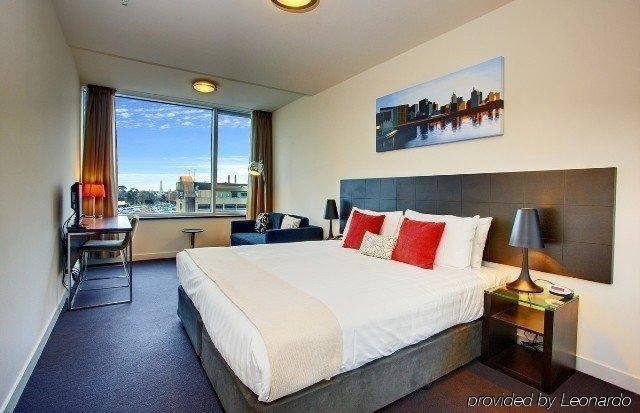 Фото Mercure Melbourne Therry Street