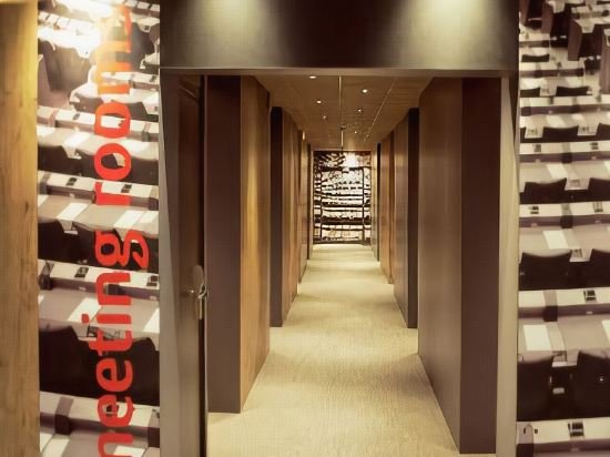 Фото Ibis Heidelberg Hauptbahnhof