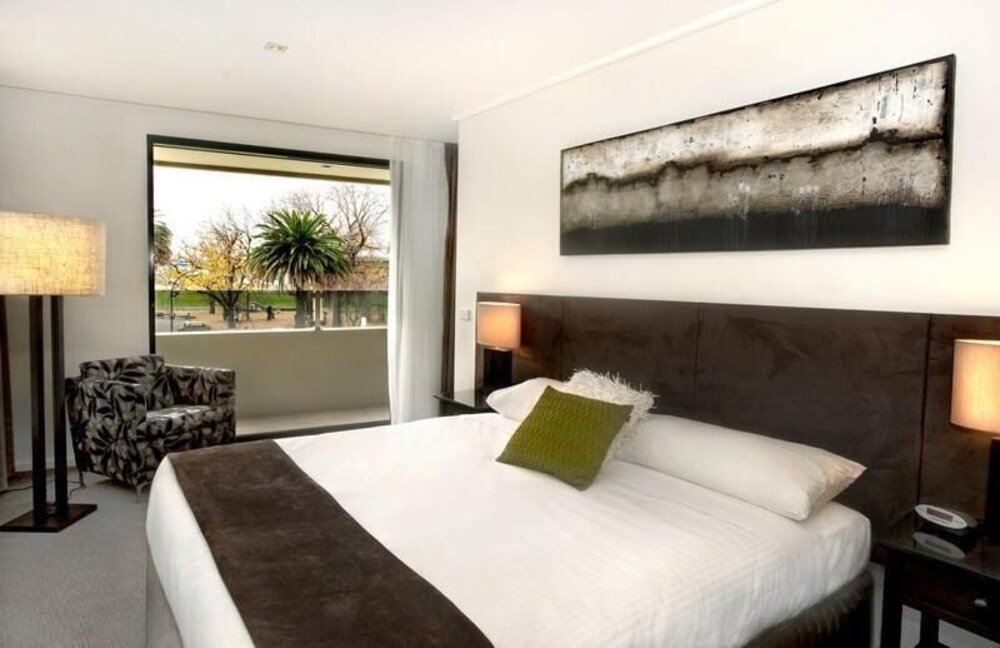 Фото May Park Executive Apartments