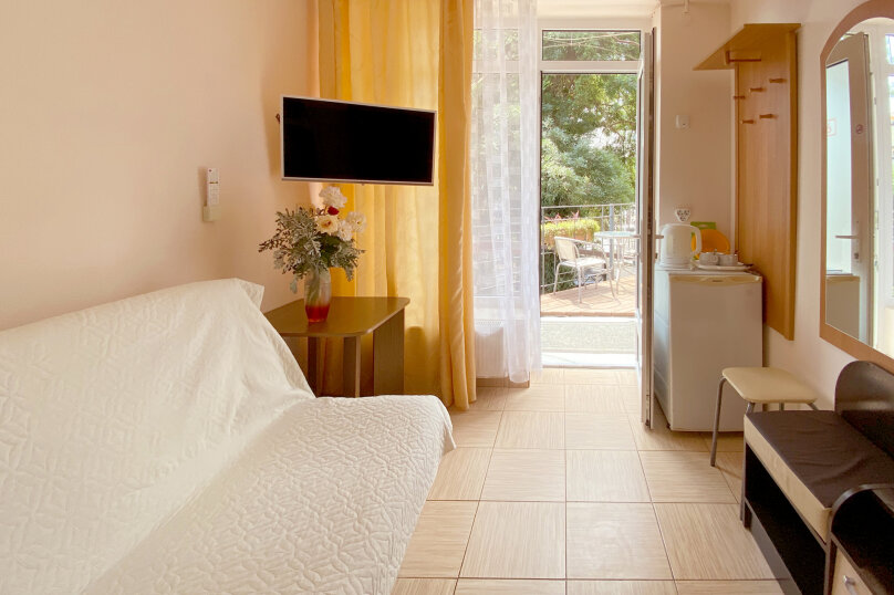 Фото Август