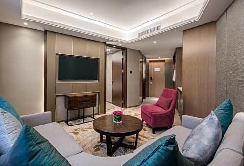 Фото Wuhan Hongguang Hotel