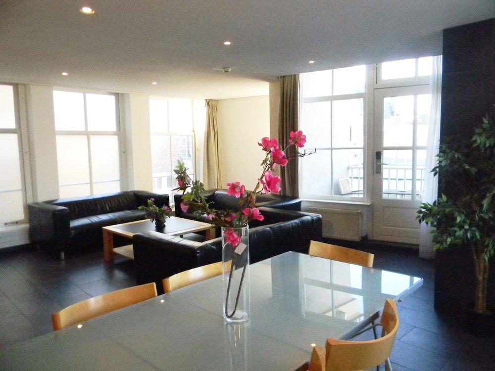 Фото Amsterdam Nieuwmarkt Center Apartments