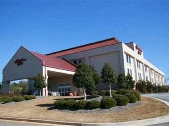 Фото Hampton Inn Cornelia