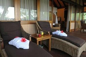 Гостиница Cerf Island Resort