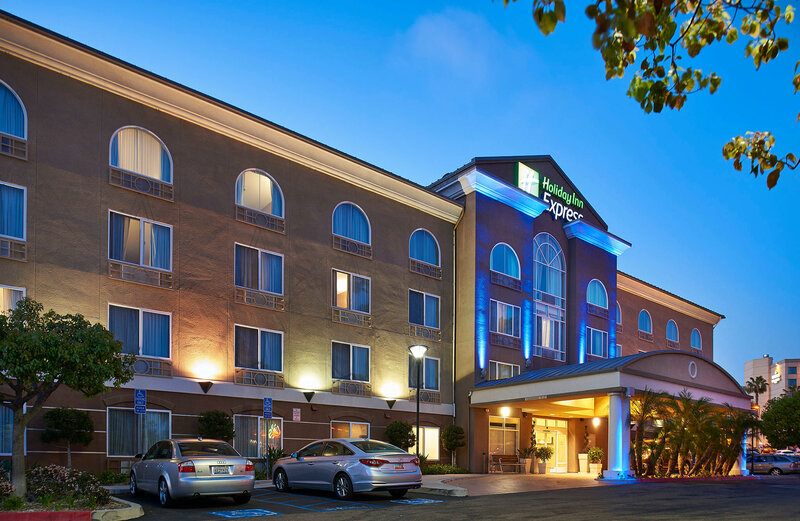 Гостиница Holiday Inn Express Hotel & Suites San Diego-Sorrento Valley, an Ihg Hotel