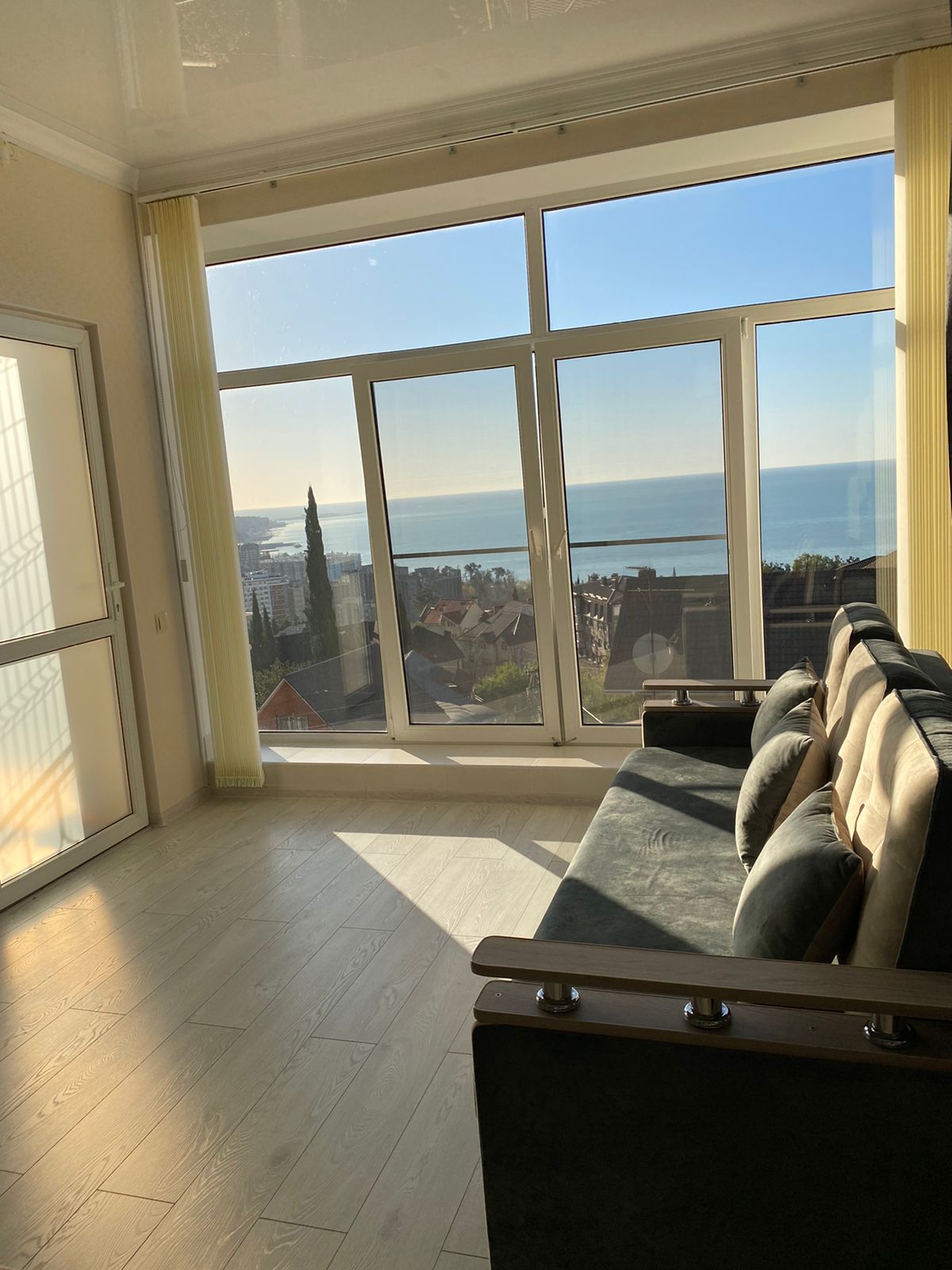 Фото Династия