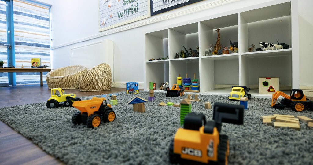 Kindergarten, nursery Busy Bees at Chafford Hundred, England, photo