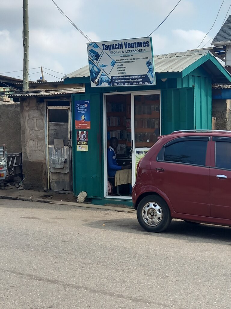 Mobile phone store Tauchi ventures, Accra, photo